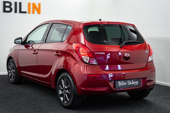 Hyundai i20 5 of 13