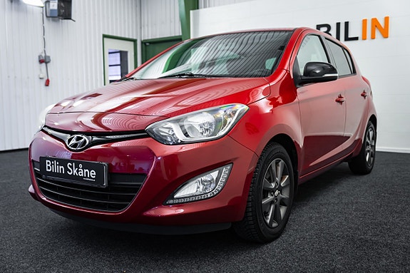 Hyundai i20 3 of 13