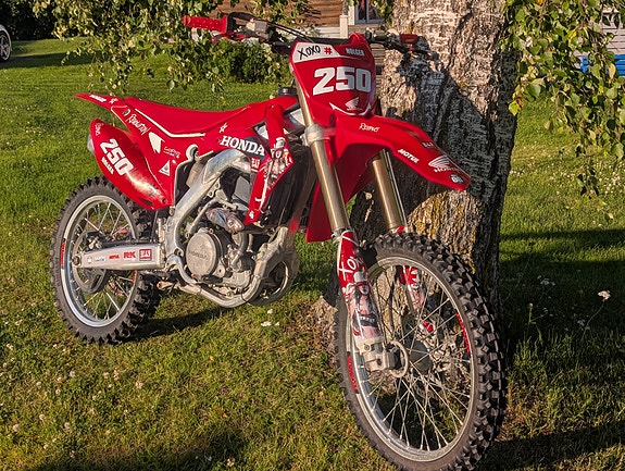 Honda CRF 4 of 4