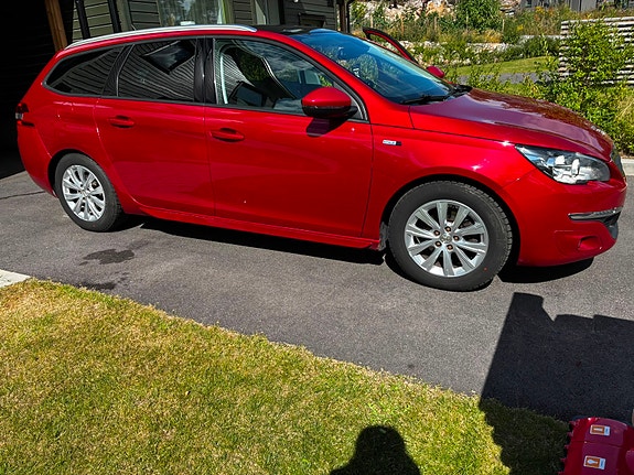 Peugeot 308 SW 5 of 10