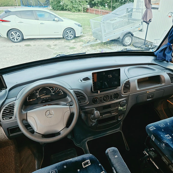 Pilote Mercedes-Benz 316 CDI 156 hk | Endast 12 000 mil | Premiumutrustad | B-körkort 16 of 18