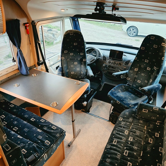 Pilote Mercedes-Benz 316 CDI 156 hk | Endast 12 000 mil | Premiumutrustad | B-körkort 11 of 18