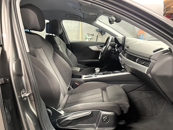Audi A4 14 of 15