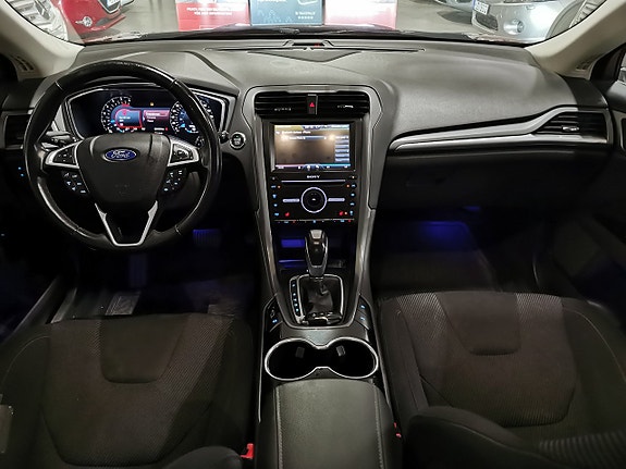 Ford Mondeo 17 of 21