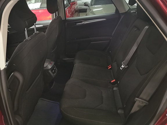 Ford Mondeo 12 of 21