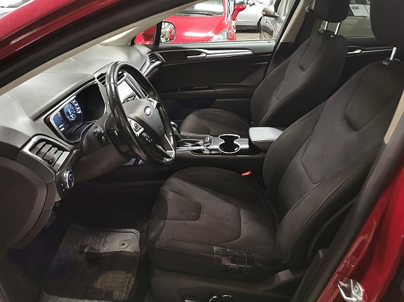 Ford Mondeo 8 of 21