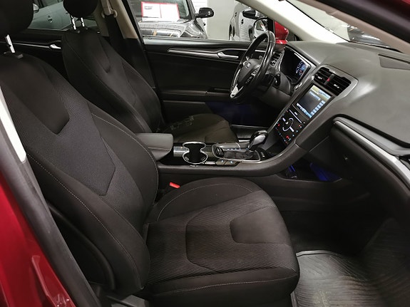 Ford Mondeo 10 of 21