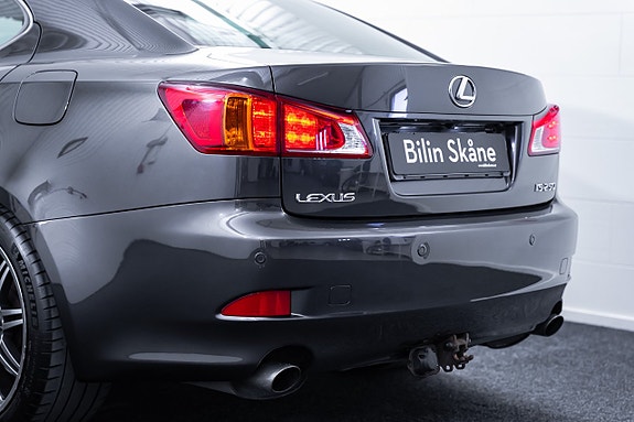 Lexus IS250 10 of 29
