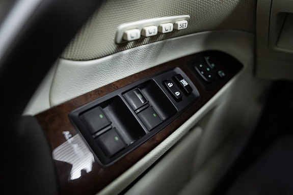 Lexus IS250 24 of 29