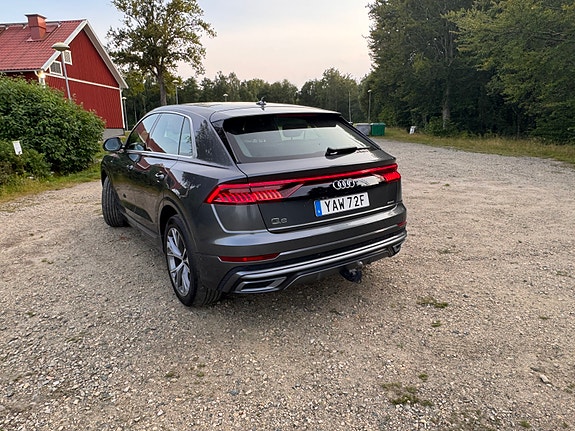 Audi Q8 4 of 27