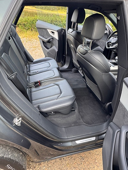Audi Q8 21 of 27