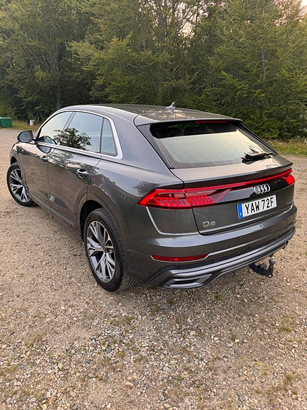 Audi Q8 13 of 27