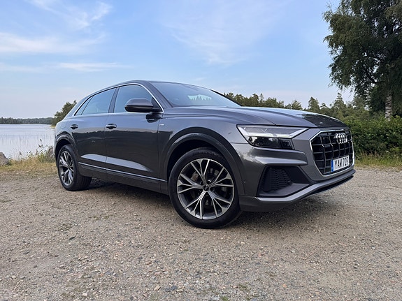 Audi Q8 11 of 27