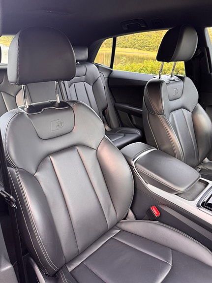 Audi Q8 20 of 27