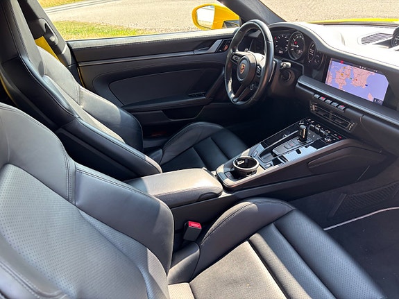 Porsche 911 6 of 9