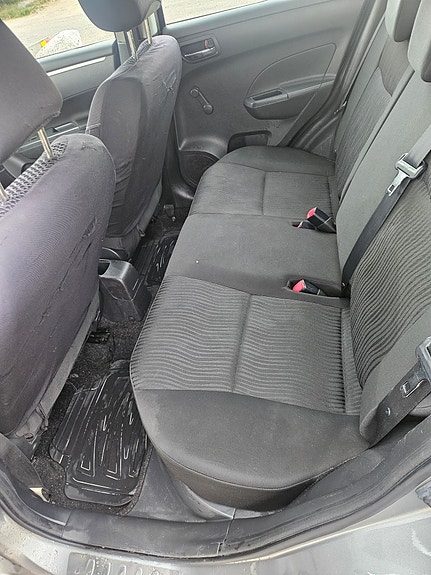Suzuki Swift 8 of 10