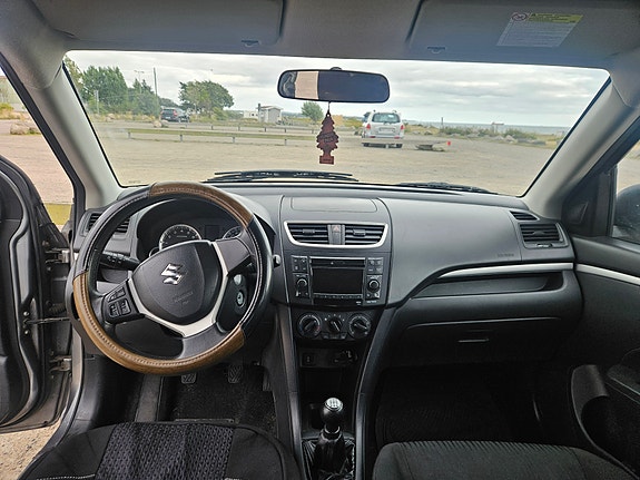 Suzuki Swift 6 of 10