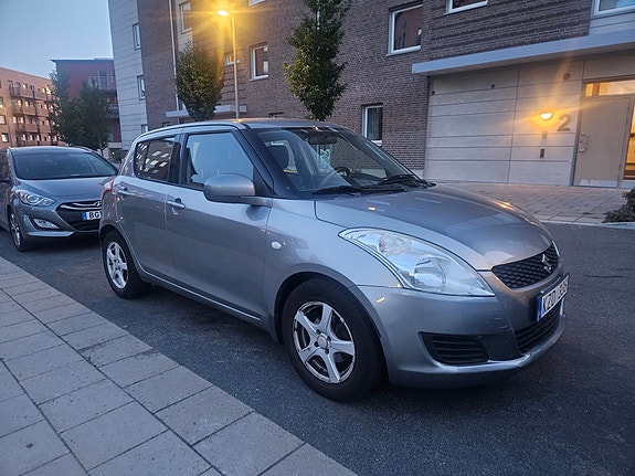 Suzuki Swift 5 of 10