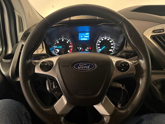 Ford Transit Custom 12 of 14
