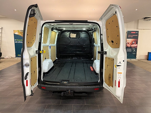 Ford Transit Custom 7 of 14