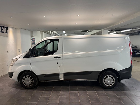 Ford Transit Custom 9 of 14