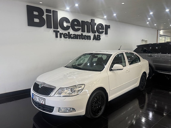 Skoda Octavia 2 of 9