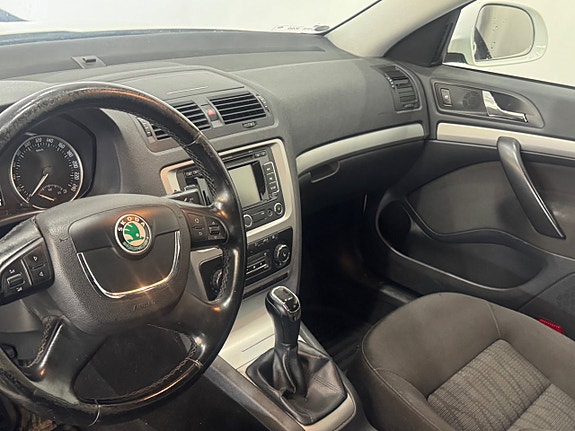 Skoda Octavia 6 of 9
