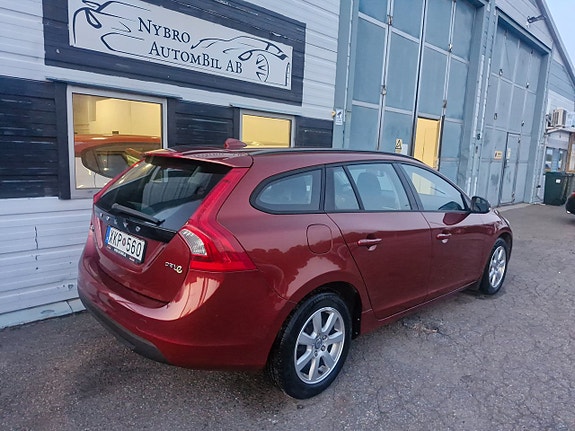 Volvo V60 3 of 10