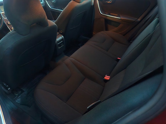 Volvo V60 6 of 10