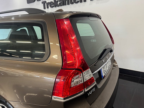 Volvo V70 4 of 6