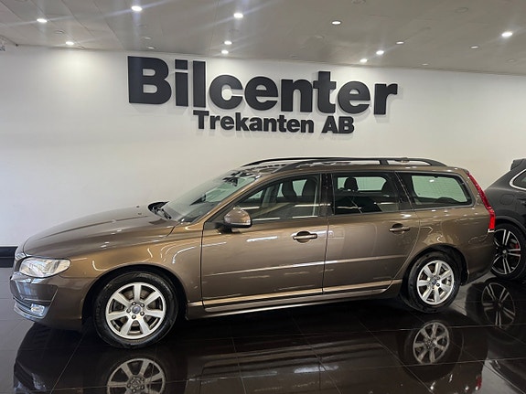 Volvo V70 3 of 6