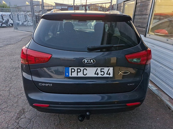 Kia Ceed 13 of 13