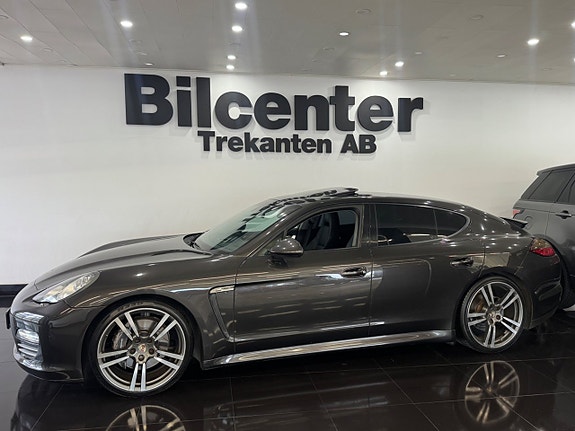Porsche Panamera 4 3 of 15