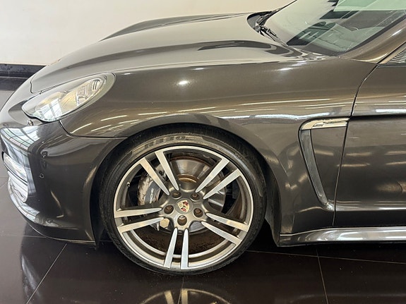 Porsche Panamera 4 6 of 15