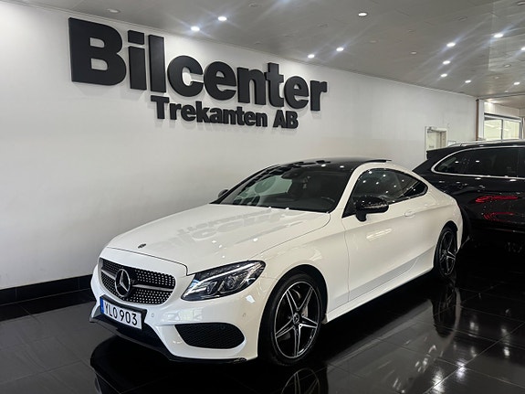 Mercedes-Benz C180 2 of 14