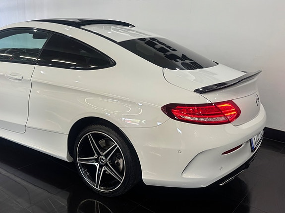 Mercedes-Benz C180 6 of 14
