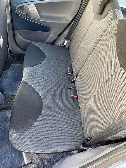 Toyota Aygo 13 of 15