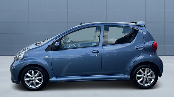 Toyota Aygo 4 of 15