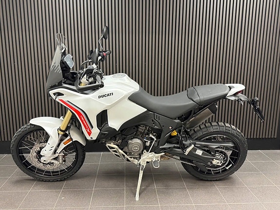 Ducati DesertX 4 of 6