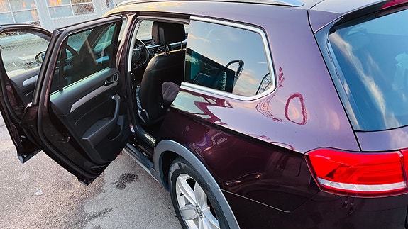 Volkswagen Passat Alltrack 8 of 19