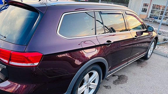 Volkswagen Passat Alltrack 6 of 19