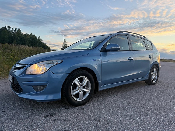 Hyundai i30 4 of 25