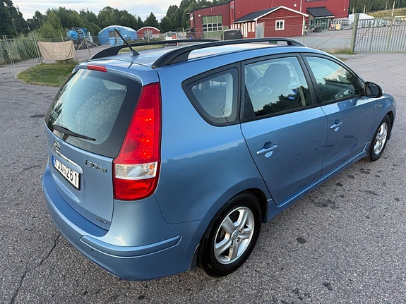 Hyundai i30 10 of 25