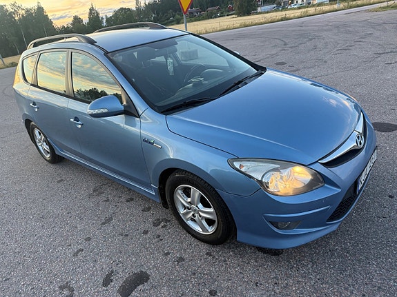 Hyundai i30 13 of 25