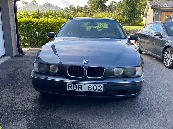 BMW 520i 9 of 9