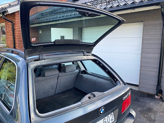BMW 520i 4 of 9