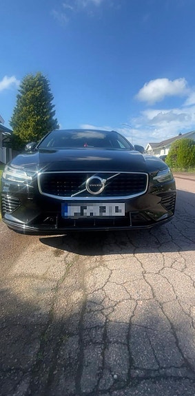 Volvo V60 4 of 17