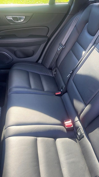 Volvo V60 13 of 17