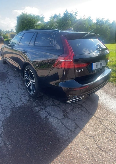Volvo V60 3 of 17