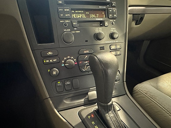 Volvo V70 10 of 11